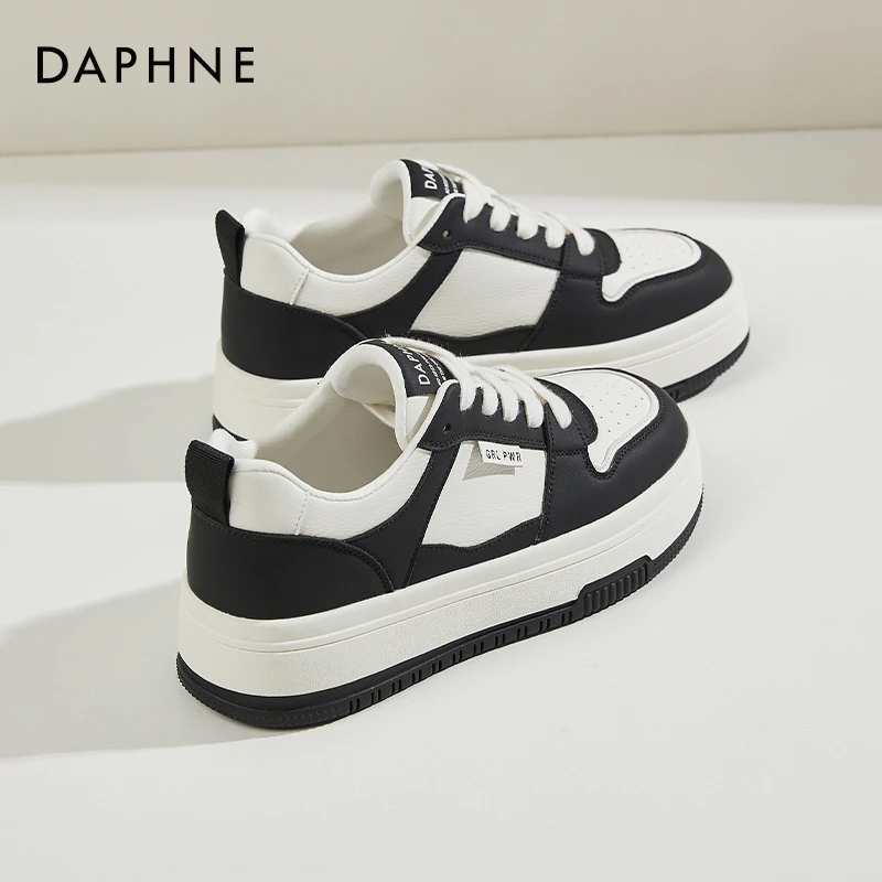 达芙妮厚底运动小白鞋女2025年秋季新款休闲单鞋百搭黑白熊猫板鞋