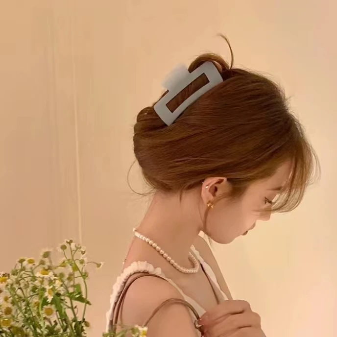 【1317】小裙子白贝钻面ED时尚百发夹