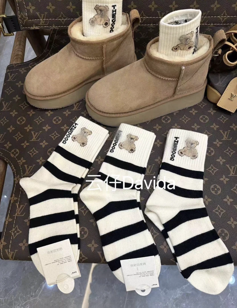 小熊袜 万物皆可搭 时尚休闲百搭女士中筒袜子11153