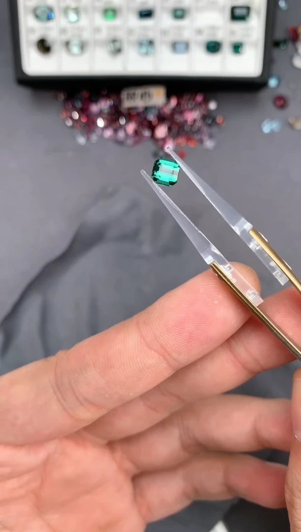 【闪购商品】定制碧玺裸石未镶嵌1.03ct