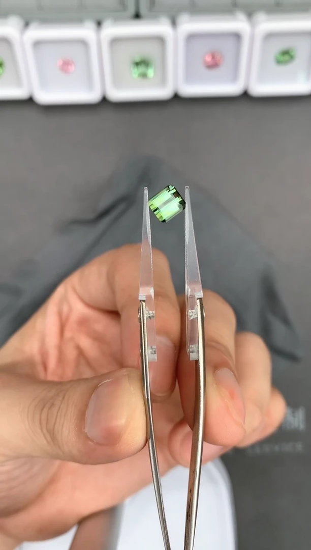 【闪购商品】定制碧玺裸石未镶嵌1.64ct