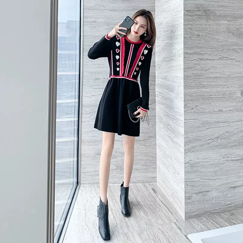 冬季配大衣针织连衣裙女中长款毛衣裙打底内搭小黑裙高端洋气