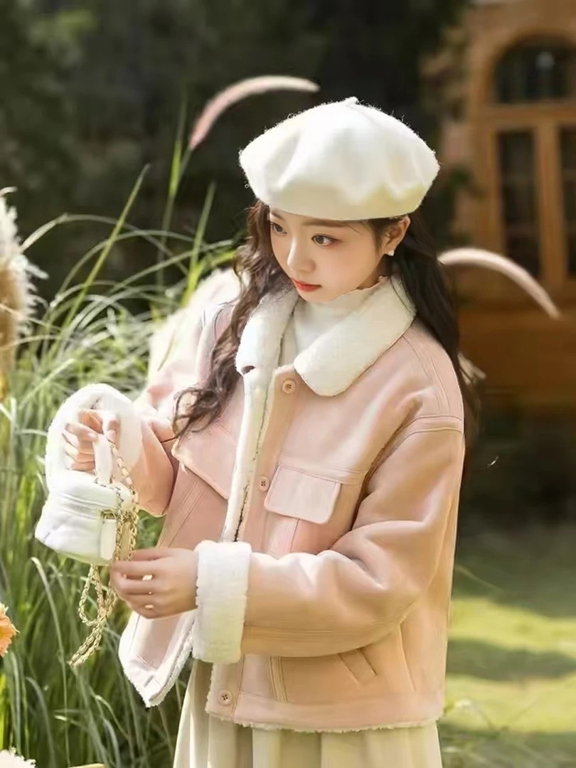 冬季2024新品皮毛一体上衣加厚外套保暖防风过冬必备翻领外套