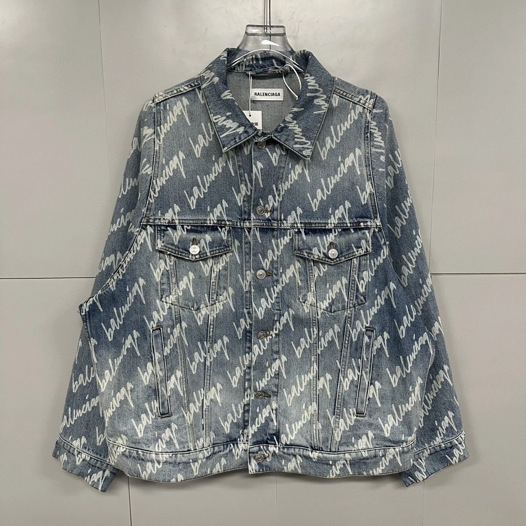 全新未使用 Balenciaga 巴黎世家草写弹幕满印外套 36码 X20797