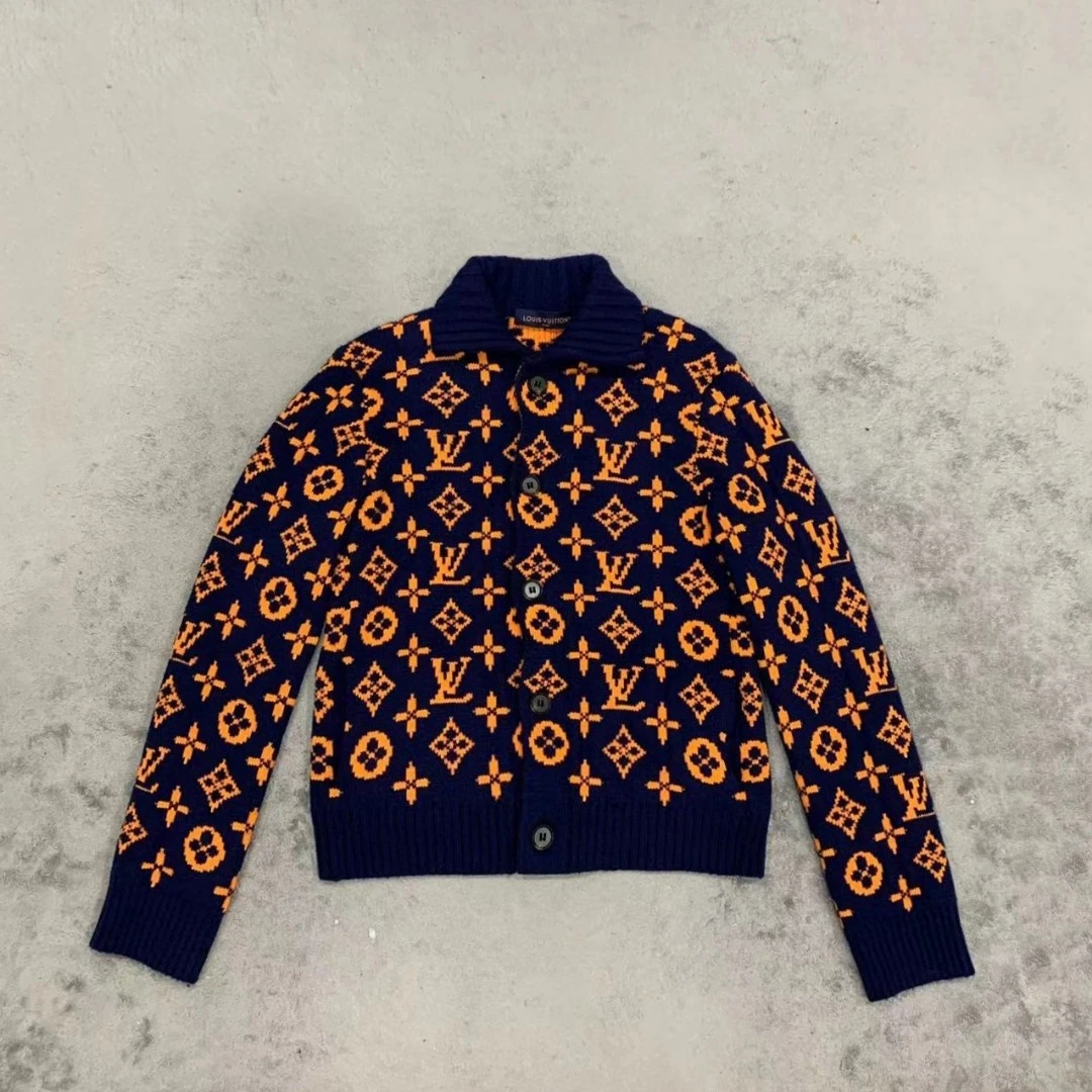 全新未使用  Louis Vuitton LV 满印Logo提花图案针织衫 M码
