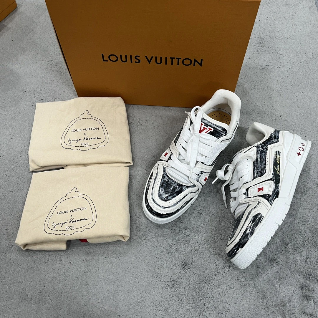 全新未使用 Louis Vuitton lv手绘涂鸦trainer运动鞋8.5码D11169