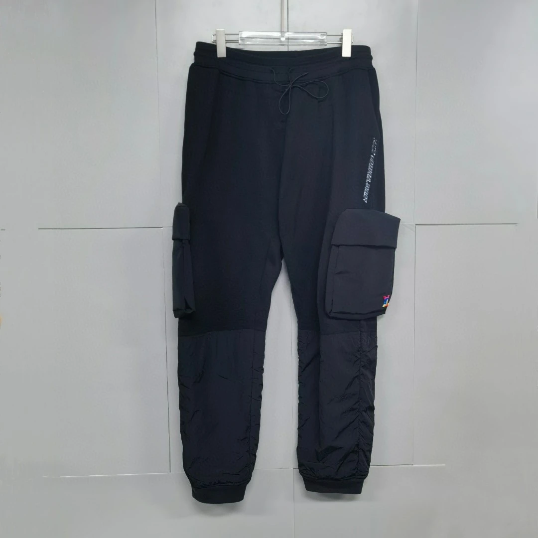 95新 LouisVuitton/路易威登 口袋运动长裤 L码D11632