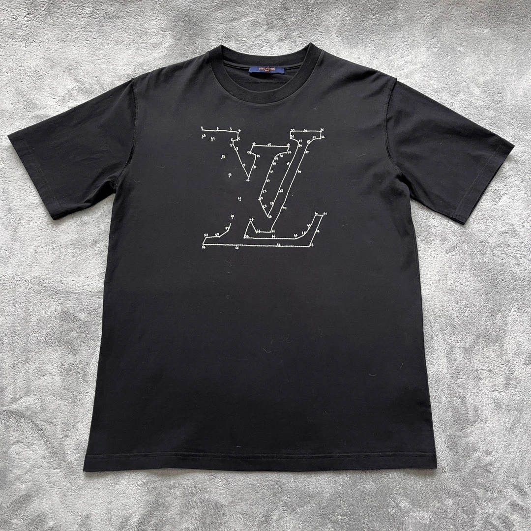 全新/Louis Vuitton LV 连连看短袖 L码 Q30532