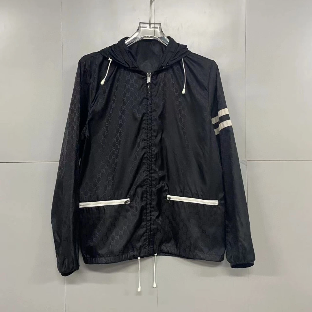 99新 GUCCI 暗纹满印连帽外套 50码 D12270