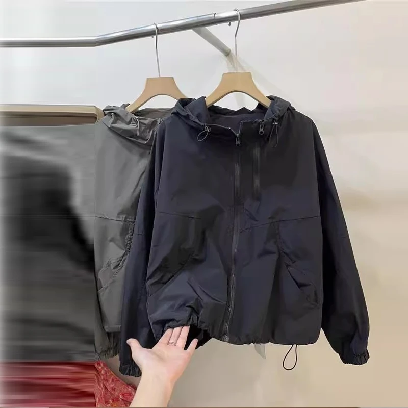 冲锋衣女2025秋季新款欧货连帽工装棒球衫时尚小个子宽松短款外套