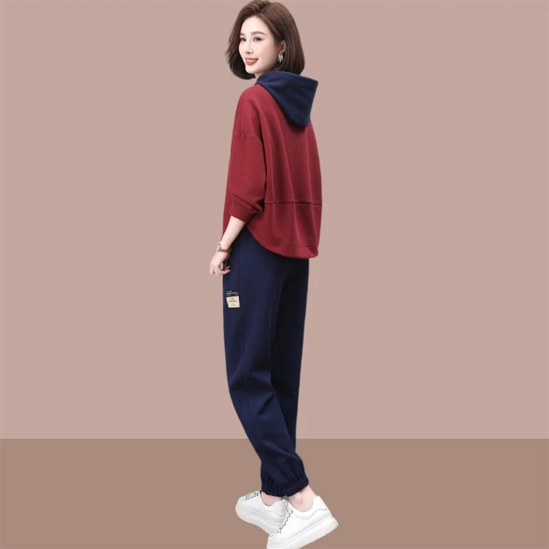 早秋穿搭套装2025妈妈装洋气休闲运动连帽卫衣哈伦裤显瘦两件套女