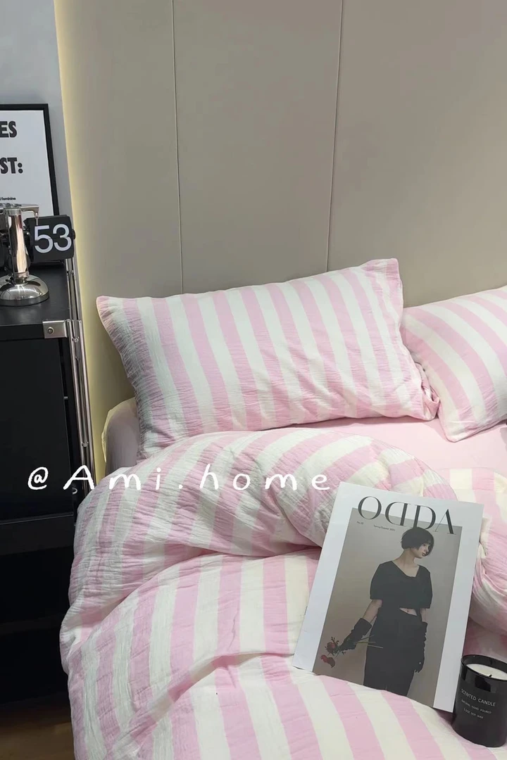 艾米家 「粉白条」 设计师款纯棉双层皱皱纱四件套 简约款
