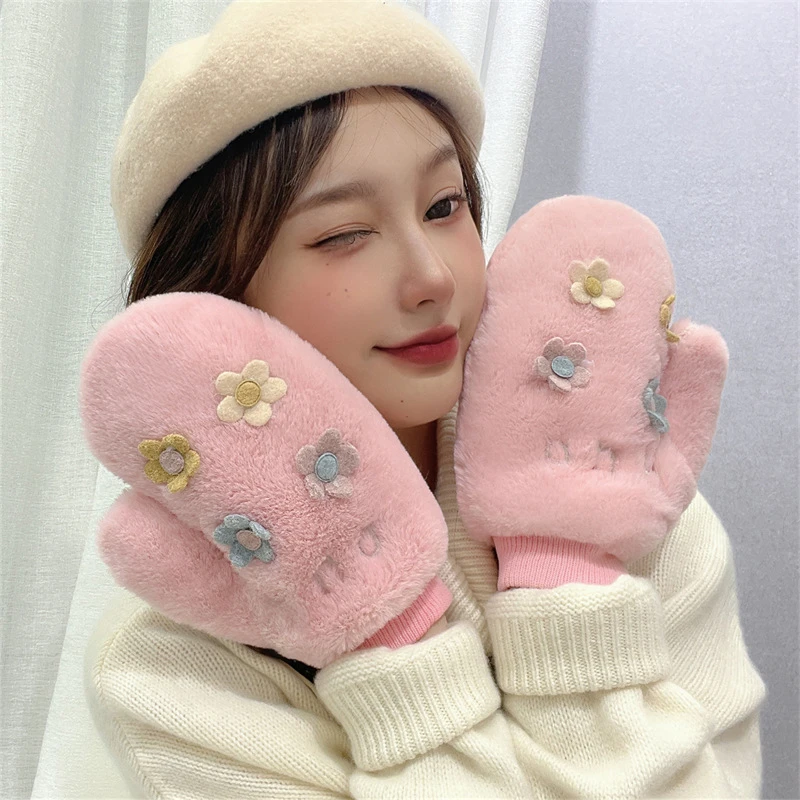 手套女冬天学院风可爱大花朵毛绒防寒加绒保暖带绳挂脖连指韩版潮