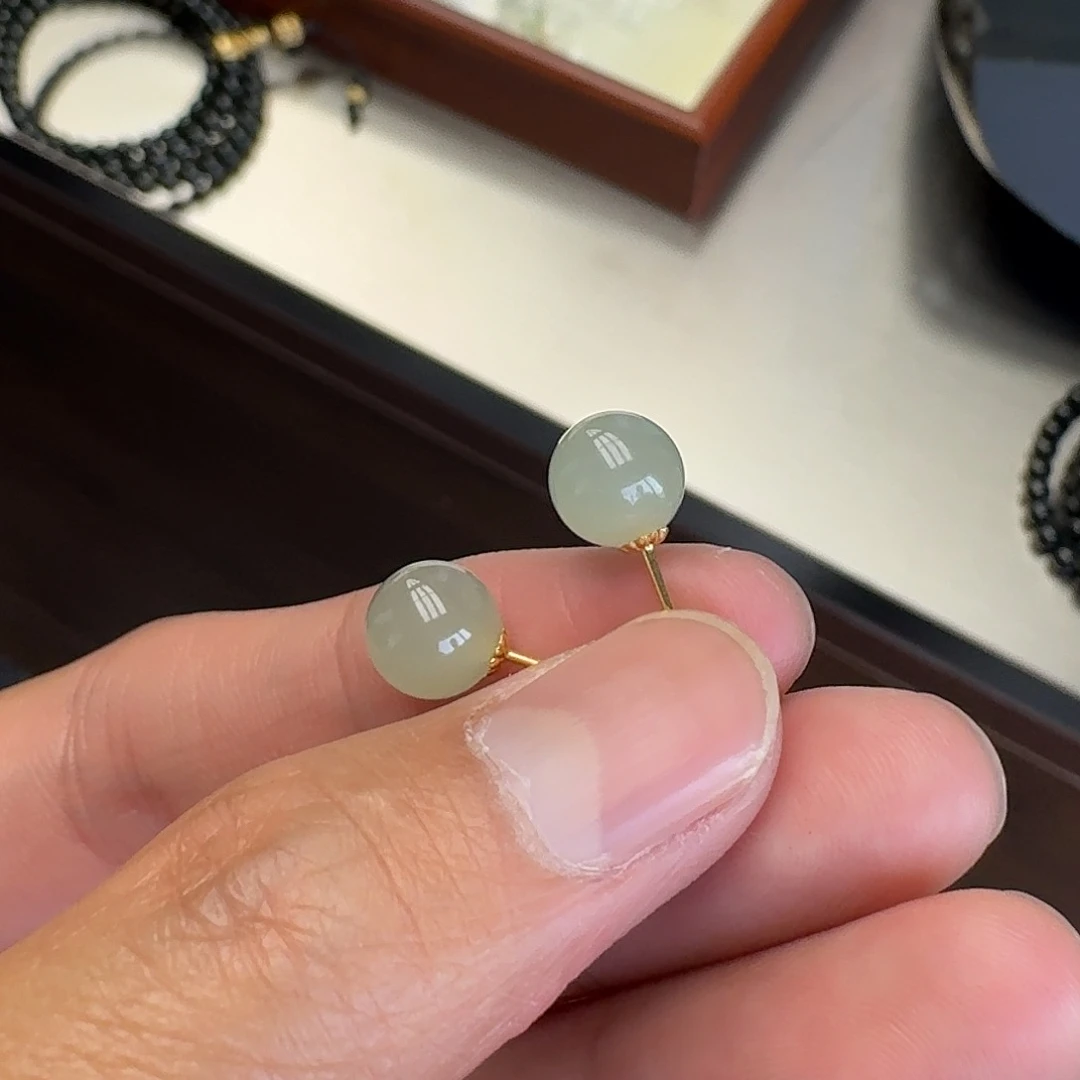 和田玉耳钉18K金镶嵌1029牛牛