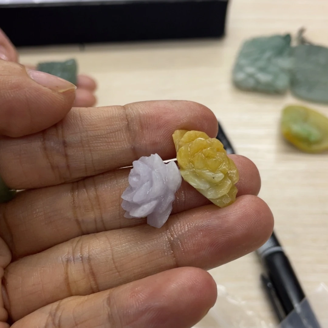 【闪购商品】定制翡翠未镶嵌-****嘛