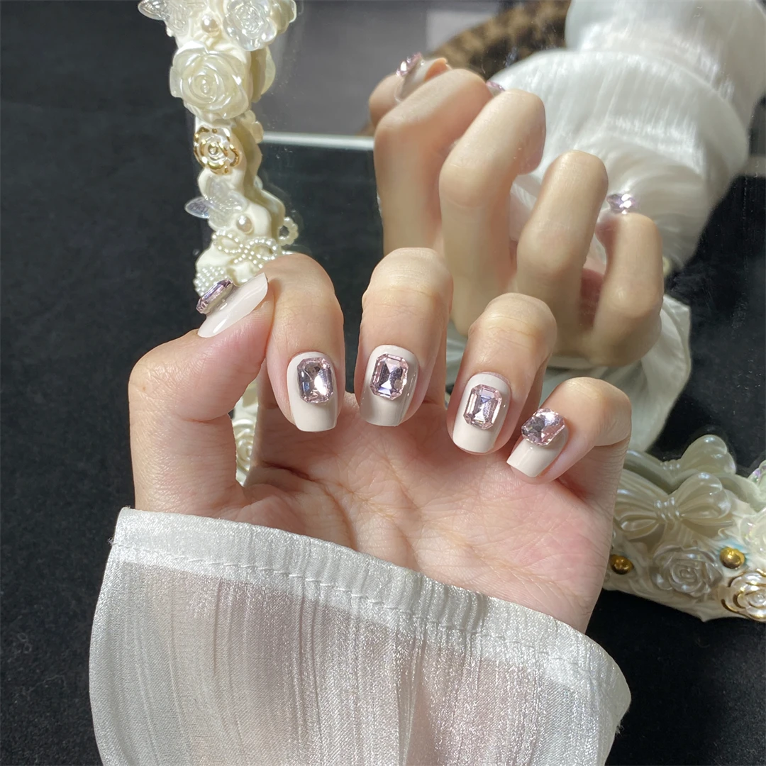 裸粉色满钻 短方圆穿戴甲手工高级感带钻美甲贴片渐变新款