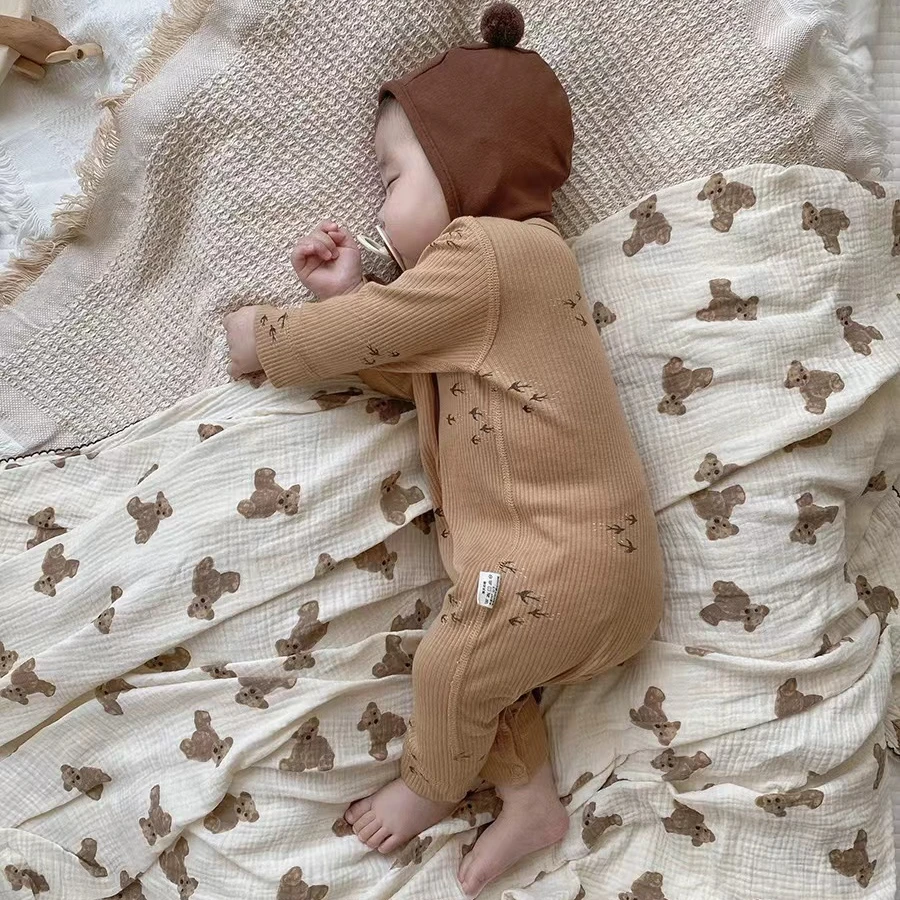 小熊家 潮酷宝贝60g恒温棉闭裆哈衣5775