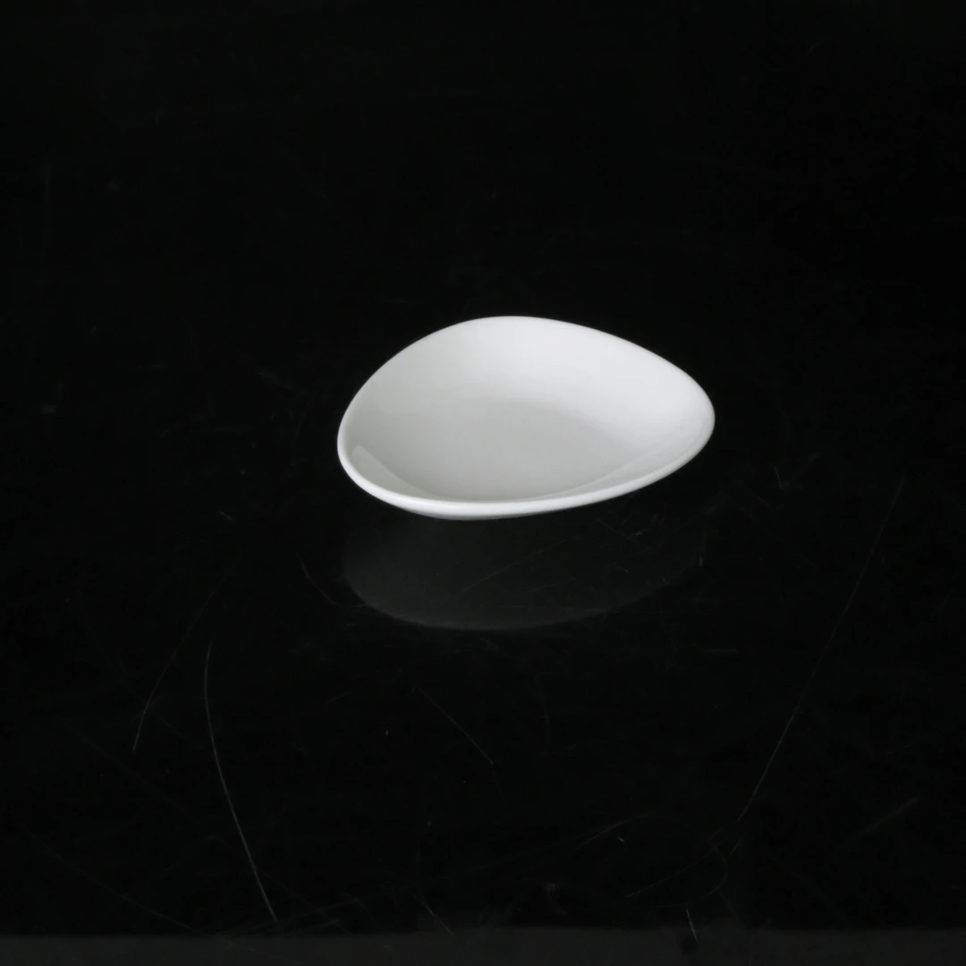 【K家】9.5cm 白色瓜子形蘸料碟  高温瓷 （粉丝团拍一发四）