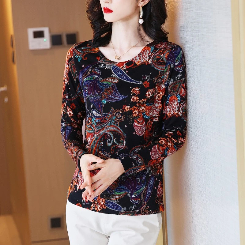 秋冬新款羊毛打底衫女薄款修身长袖套头保暖圆领毛衣