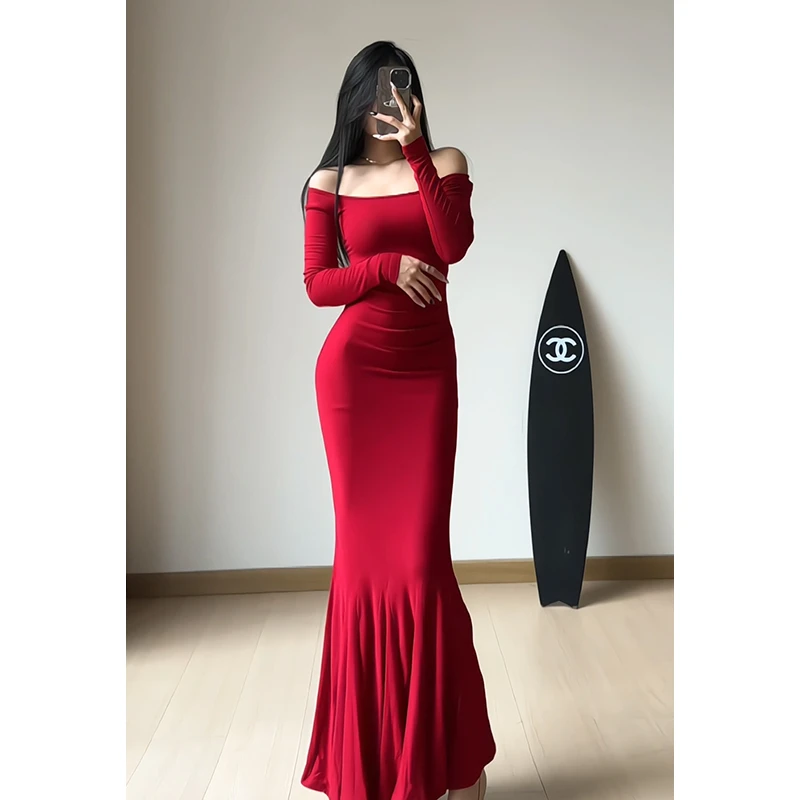 磨毛薄绒氛围感U领鱼尾包臀连衣裙女外穿内搭打底长裙 红色M24001