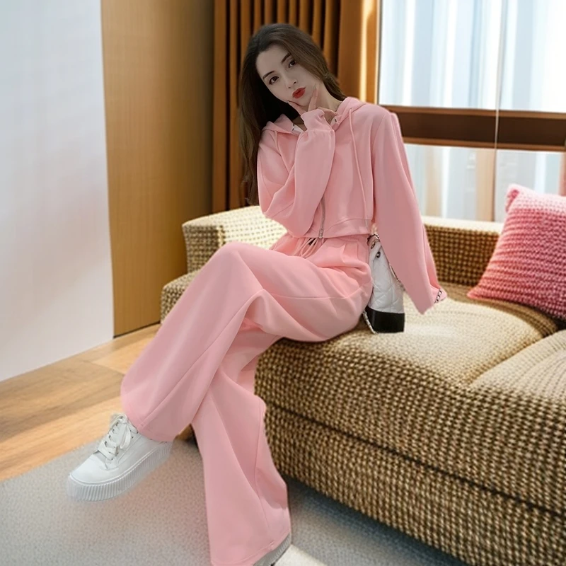 初秋2025新款女装盐系减龄粉色高级感休闲运动卫衣阔腿裤两件套装