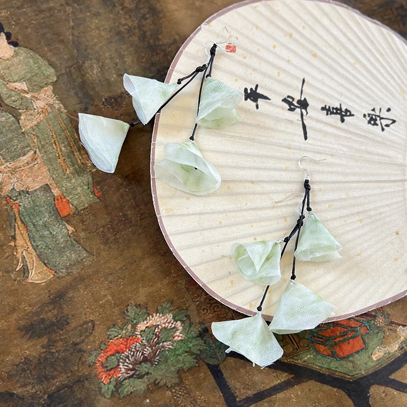 布艺复古耳环颜色随机