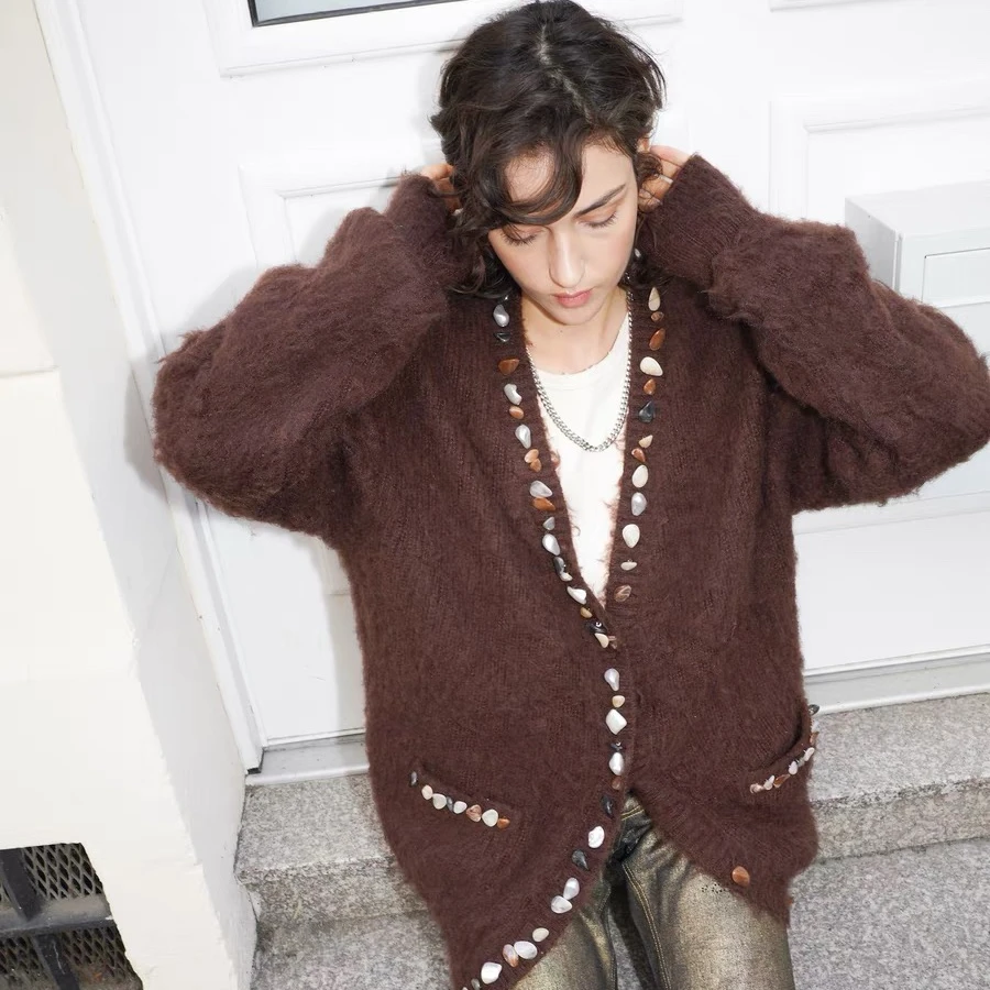 SOURPLUM【现货】羊驼毛纯手工钉扣 复古棕色玉石纽扣开衫 男女同款