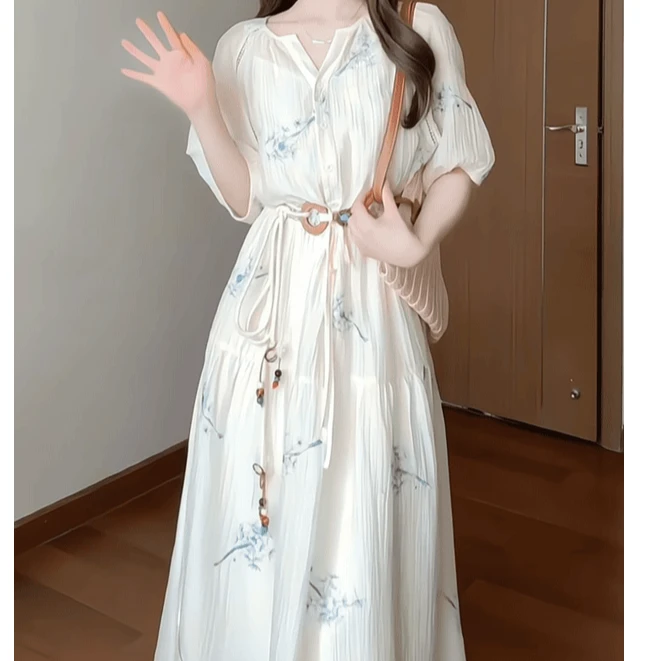 2025法式温柔碎花气质连衣裙女夏季新款印花度假抽褶收腰显瘦长裙