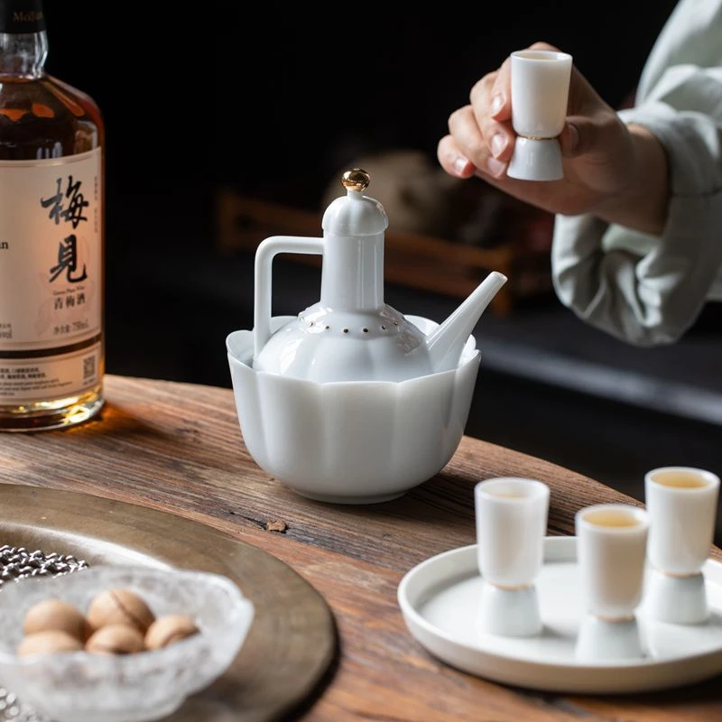 手工甜白陶瓷酒杯酒具套装家用小酒杯分酒器高档礼盒家用温酒器