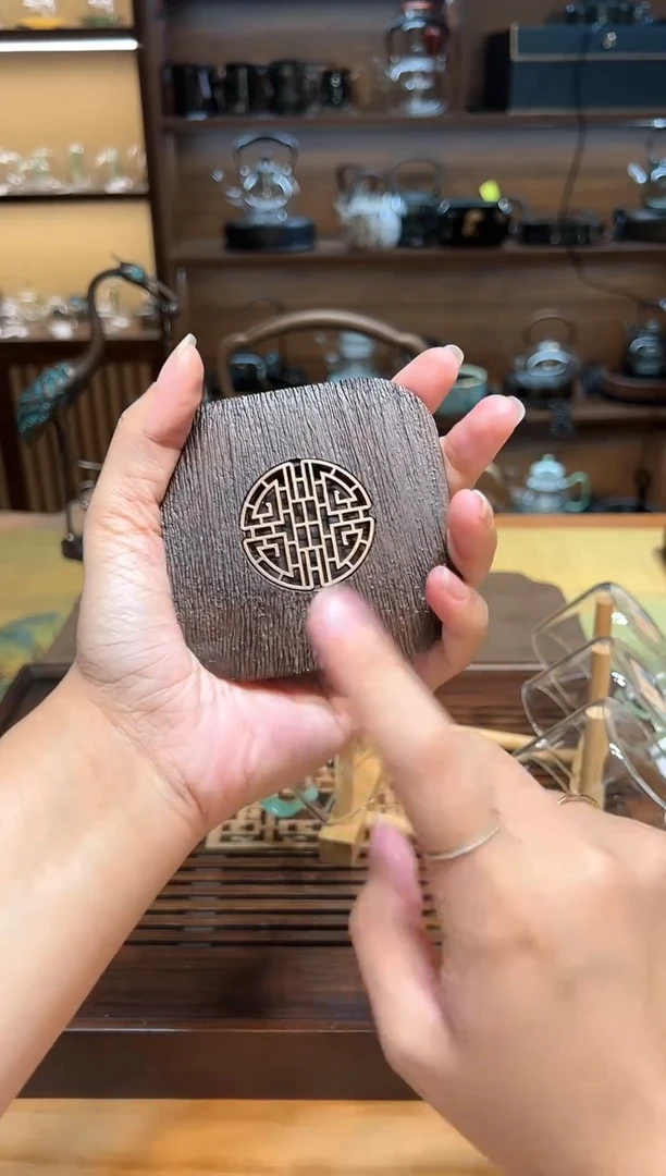 【闪购商品】玻璃茶盏圆形窗花杯垫一片装