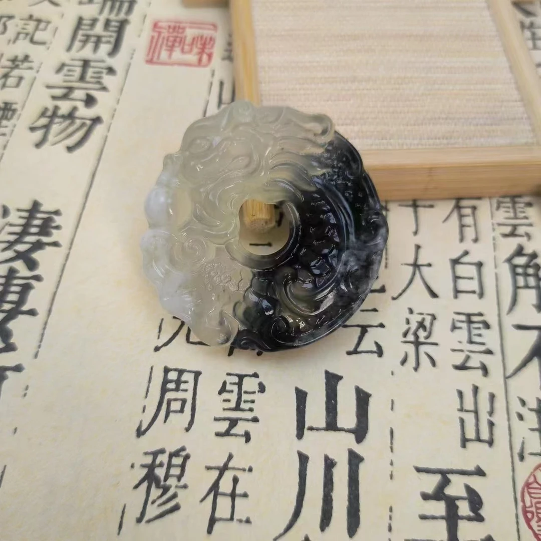 天然岫玉 高冰白龙扣吊坠 仿古手工精美十二生肖龙扣百搭珠宝玉石