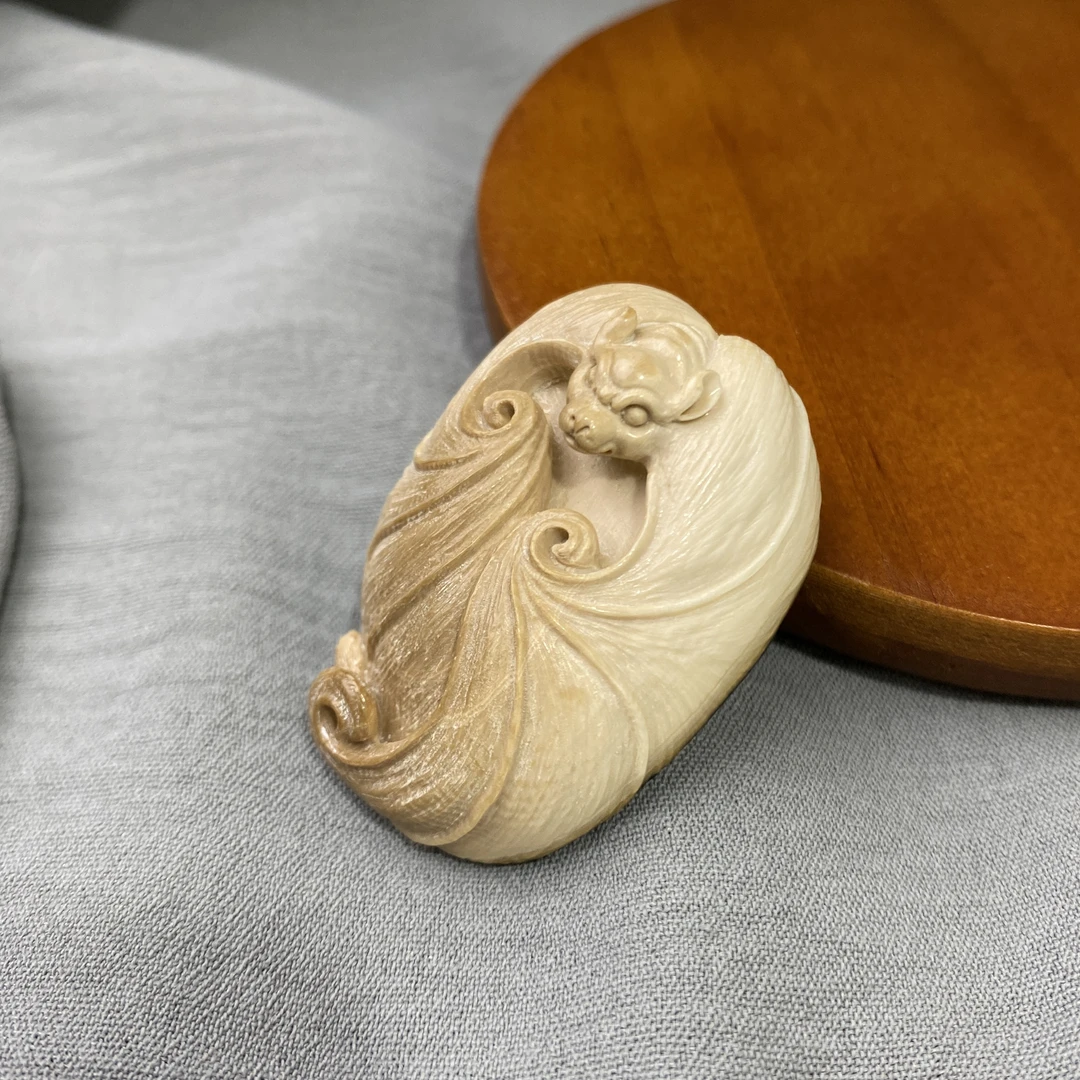 ZJJ0005天然猛犸牙蓝皮福在眼前摆件33X47X21支持鉴定 假一赔四