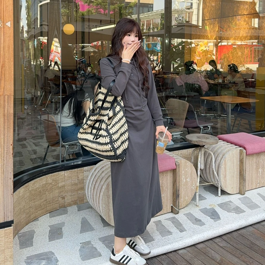 【乌托邦】赫本风秋季连帽显瘦高级感微胖大码连衣裙-S1092