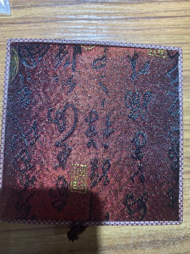 橄榄核雕刻单粒不知道