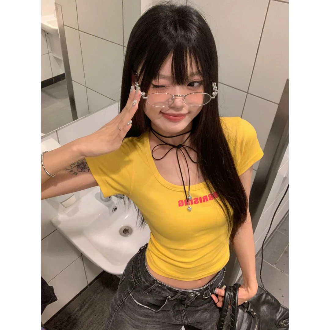 美式复古黄色大领口印花正肩短袖t恤女夏季修身显瘦辣妹短款上衣