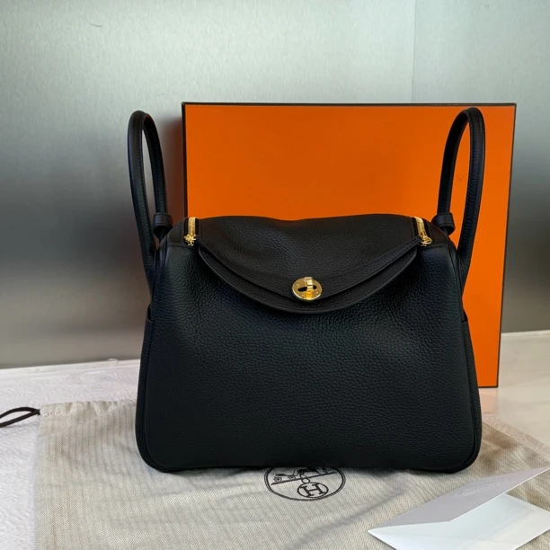 全新未使用 Hermes/爱马仕 Lindy30 黑色金扣 TC皮 B刻