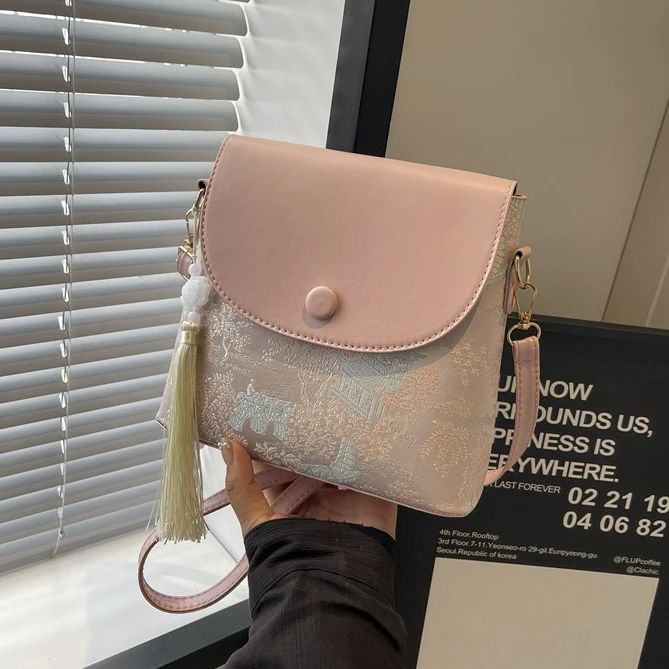 高级感小众包包2025韩版百搭时尚斜挎包女ins森系百搭单肩水桶包