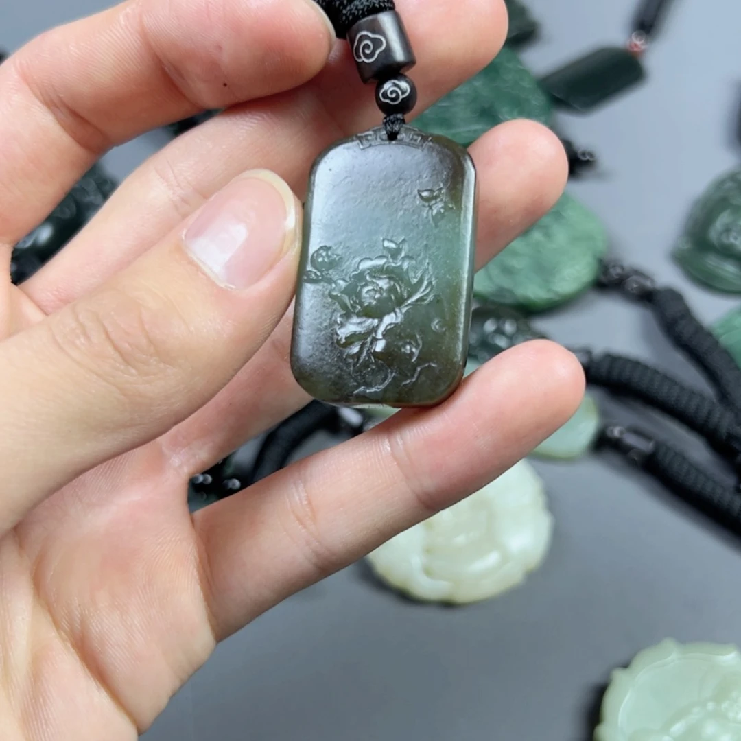 【闪购商品】和田玉颈饰未镶嵌