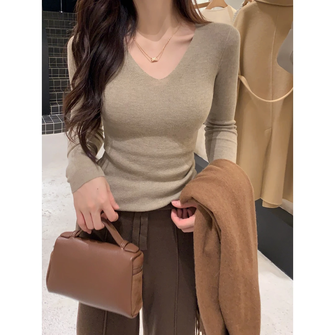 【榛果大道】秋冬气质修身百搭V领针织上衣时尚长袖纯色打底衫80161