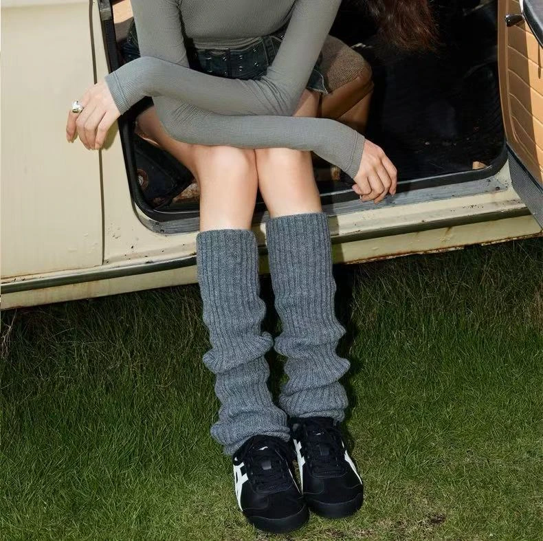 秋冬加厚袜套女韩版纯色百搭堆堆袜宽松款针织袜83024中筒
