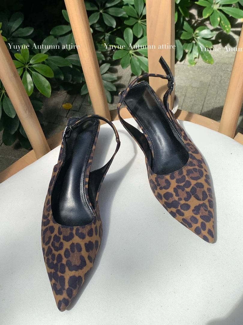 欧美风尖头豹纹一字带猫跟单鞋女性感气质细跟凉鞋82000