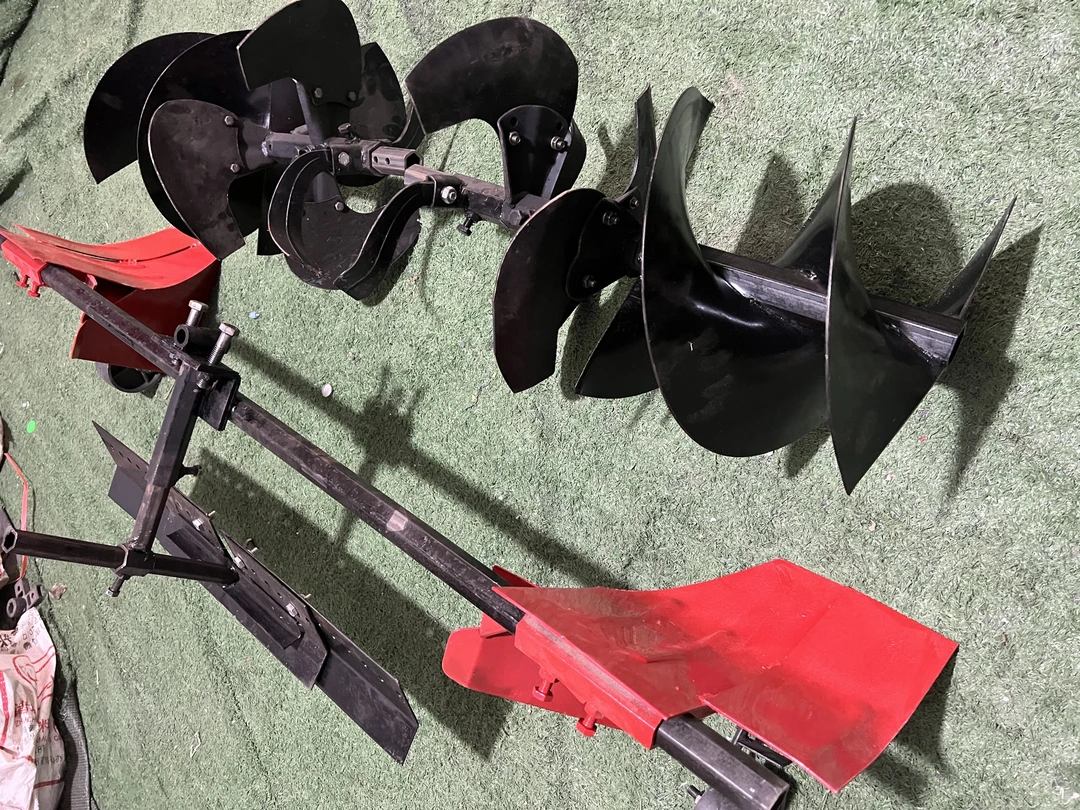 大棚起垄刀具。可以安装各种品牌两驱,4驱微耕机。