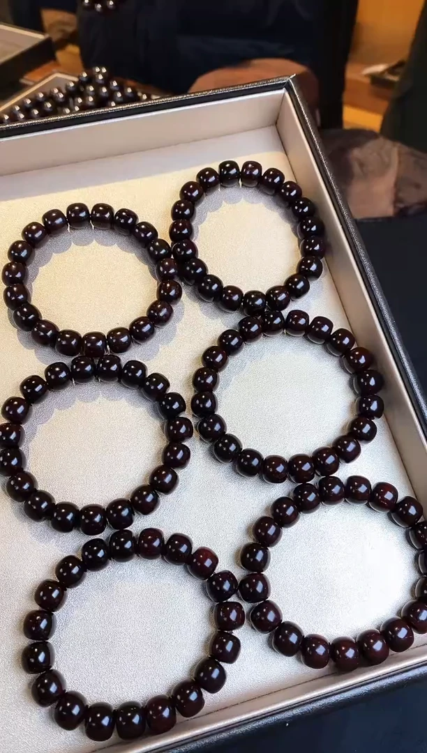 【闪购商品】小叶紫檀手串/手链10*11一条