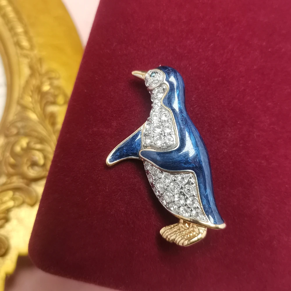 乖萌珐琅密镶企鹅胸针[2412063-075]