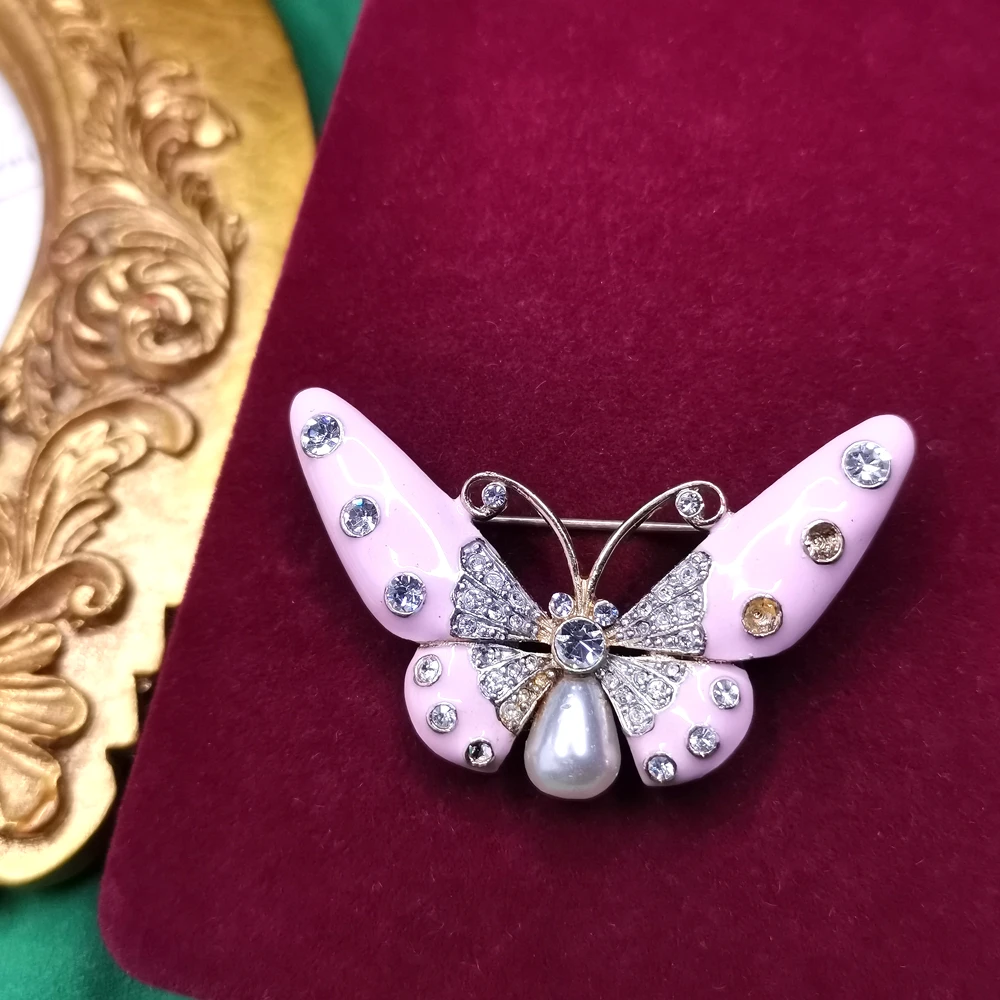 密镶柔粉珐琅蝴蝶胸针[2411281-164]