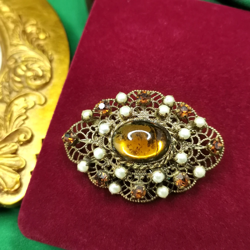 40年代老捷克宫廷蕾丝琉璃胸针[2411201-025]