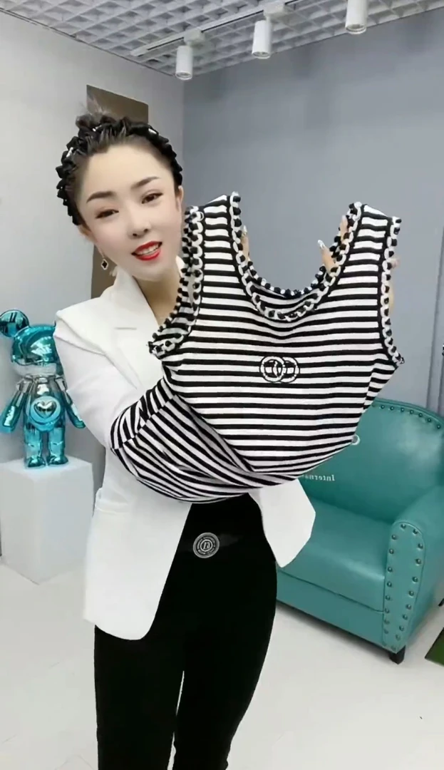 时尚圆领无袖打底背心女大码遮肚子减龄洋气气质百搭小衫妈妈装潮