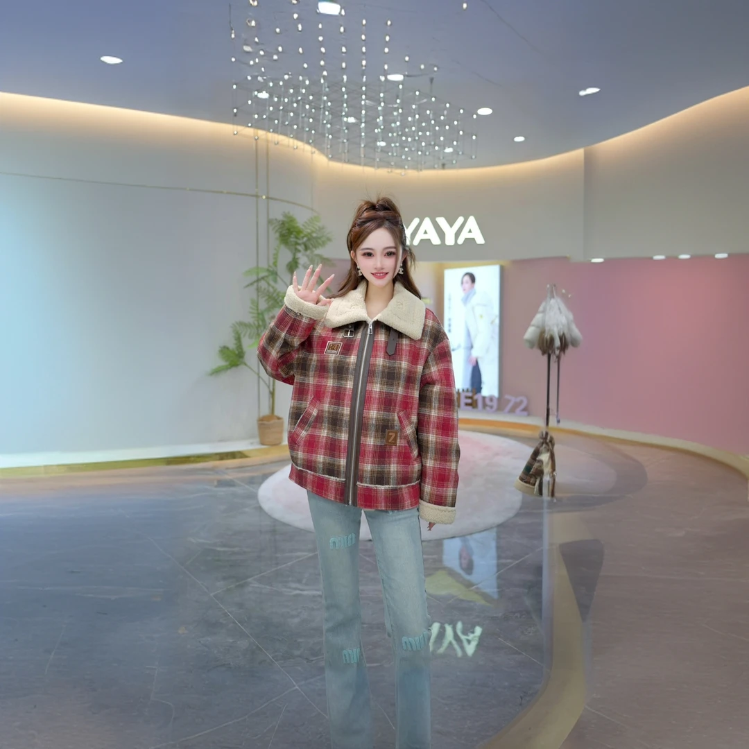 YAYA/鸭鸭2024新款百搭休闲时尚羽绒服毛呢格子时尚加绒