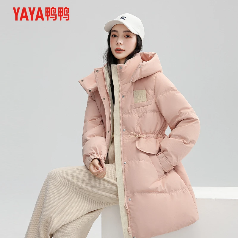 YAYA/鸭鸭女2023年冬季新款中长款时尚连帽女士收腰外套