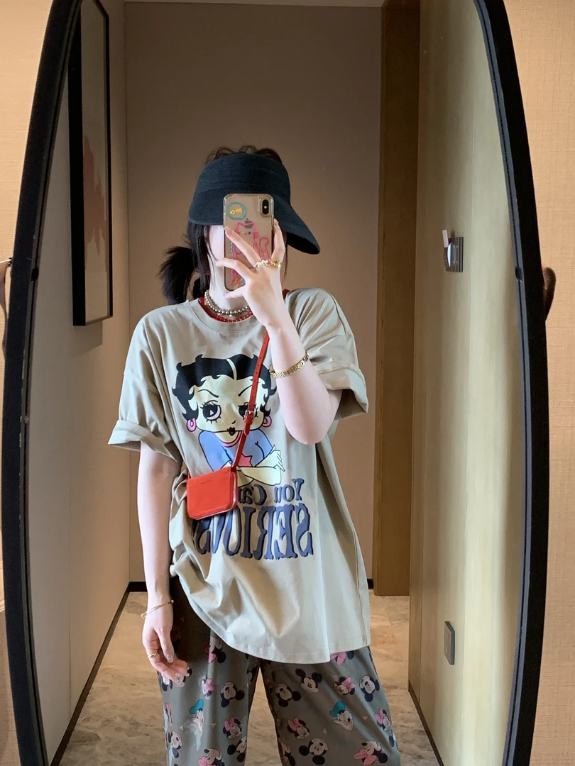 美女印花洋气宽松休闲T恤夏季韩系百搭卡通印花圆领短袖上衣T